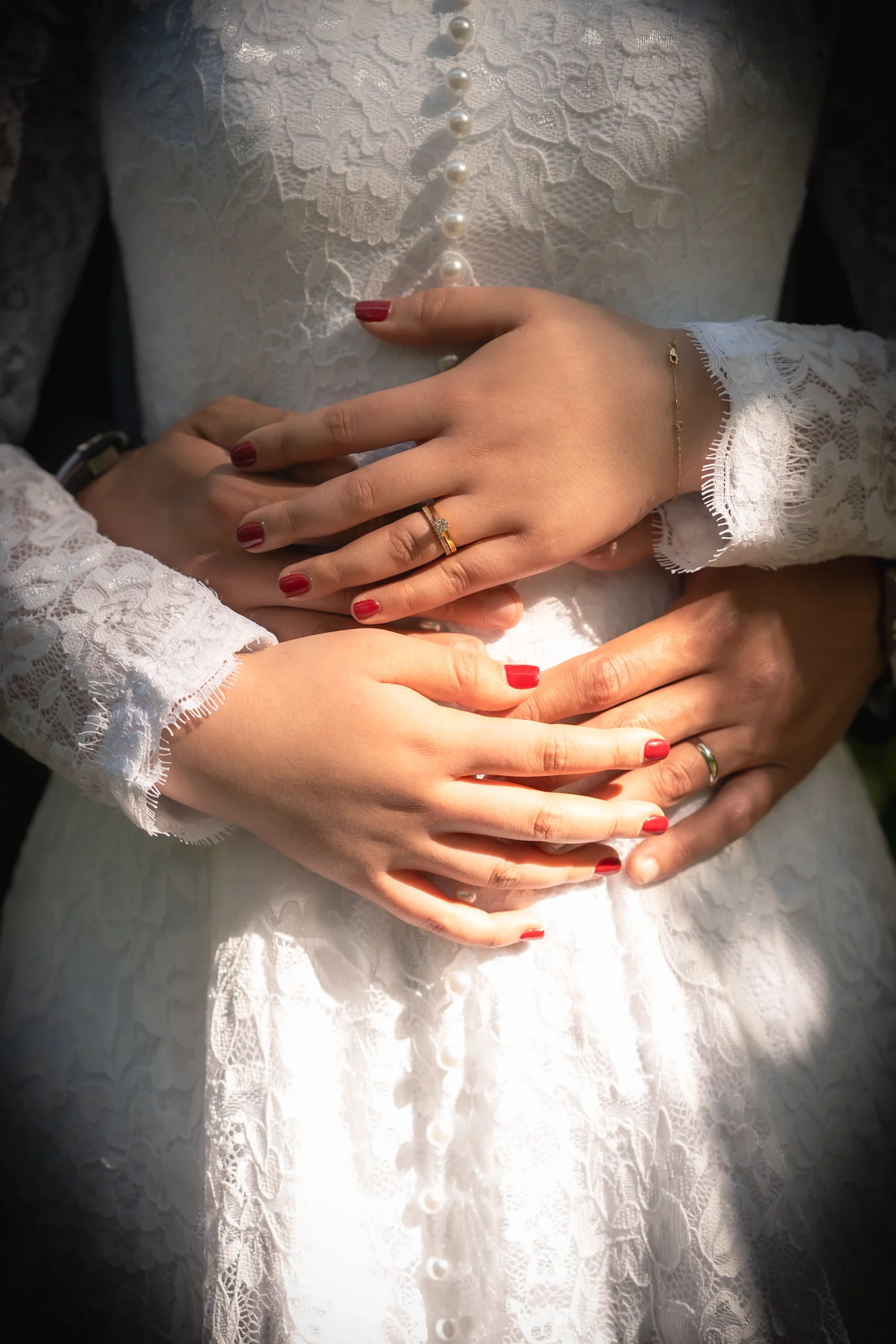 Mains mariés Halim B Studio