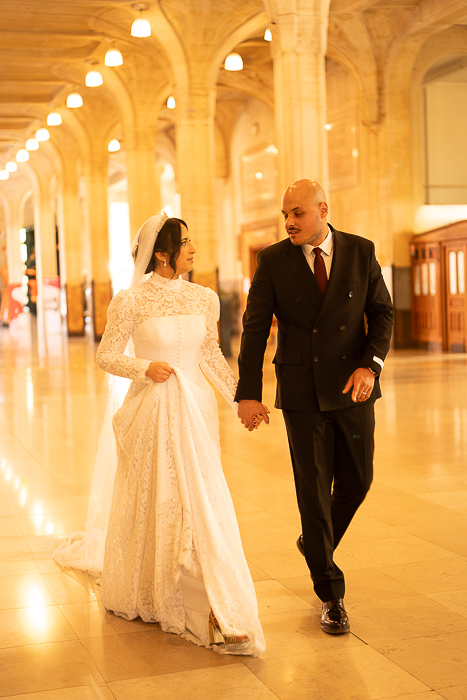 Couple de mariés à la mairie - Halim B studio